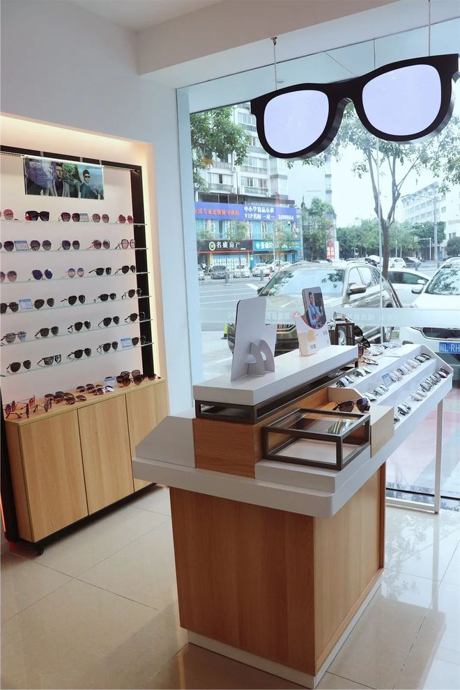 亲测有效！乐山眼镜店福利 简单一招，轻松免费领取太阳镜