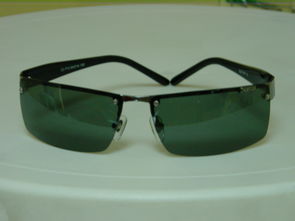 专业眼镜直销店落户南京东路，医学验光与成本直供重塑市场格局